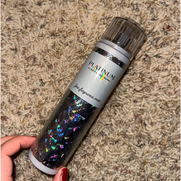 Body BBW platinum body beauty mist 🤍🪩✨ - Picture 3 of 3